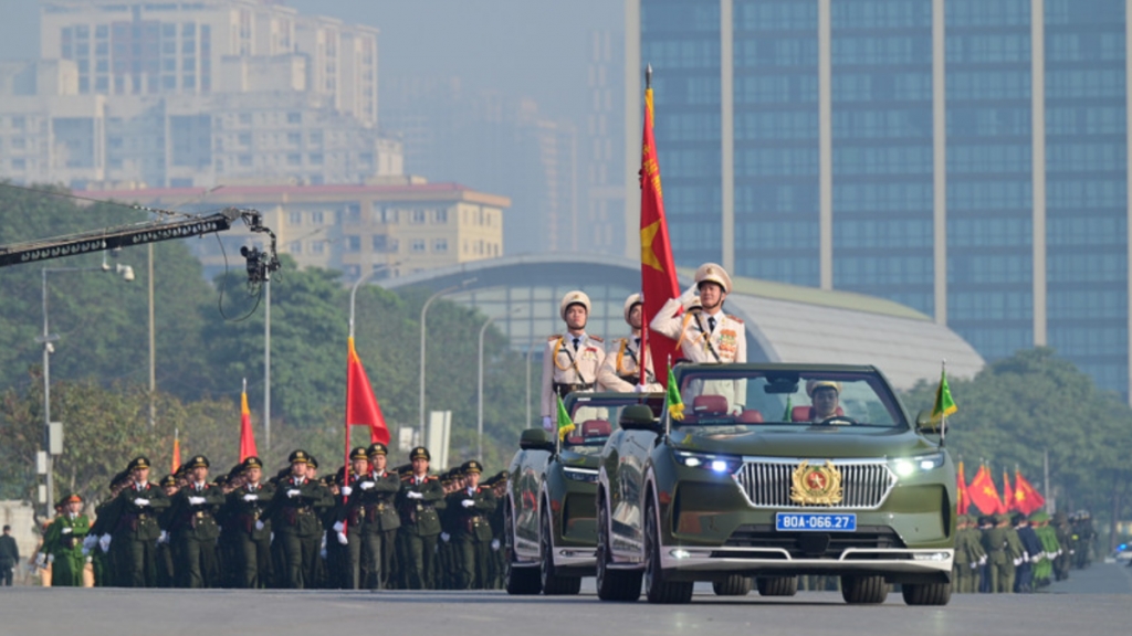 МОБ Вьетнама провело торжественную церемонию начала выполнения задач по обеспечению порядка для XIV съезда КПВ