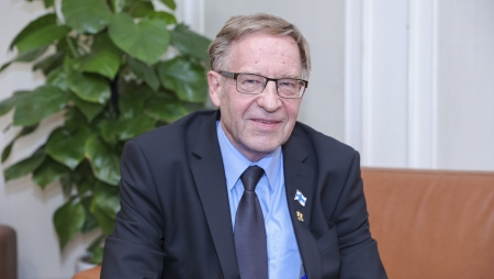 Финский учёный: Вьетнаму следует сделать экономику центральным приоритетом и повышать благосостояние народа