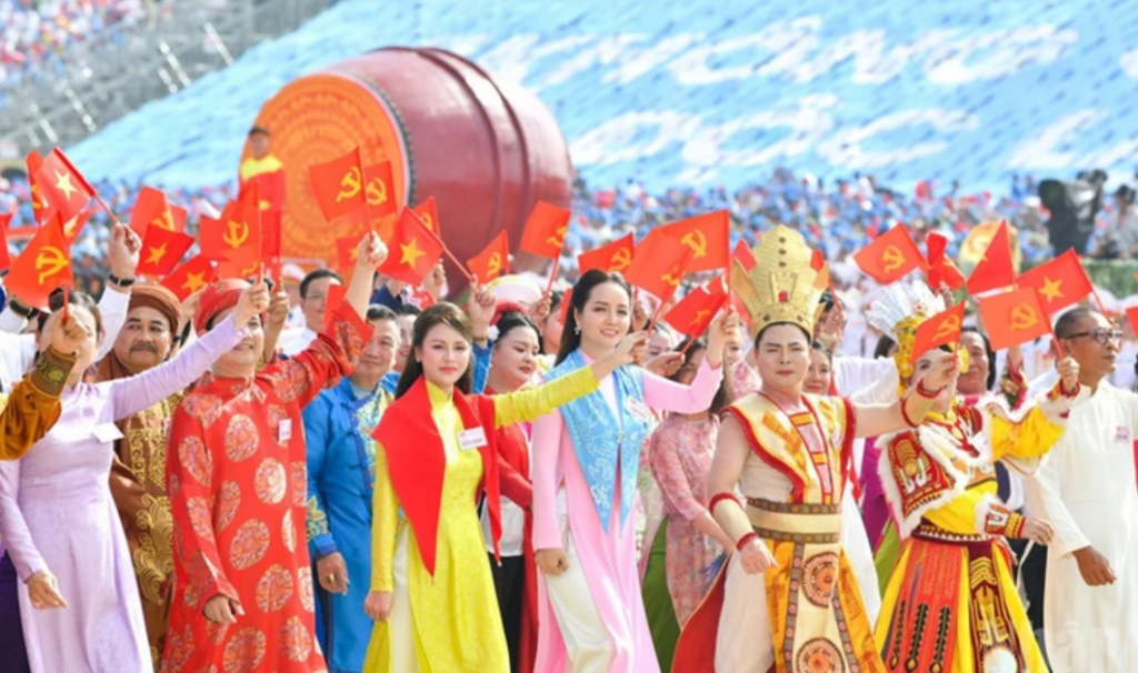 Политбюро утвердило 24 ноября Днём культуры Вьетнама и и национальным выходным