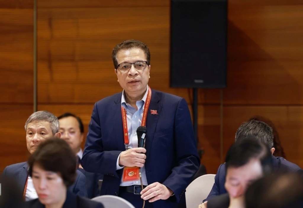 XIV съезд КПВ: повышение доверия и ответственности в сфере внешней политики