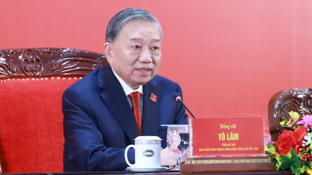 Генеральный секретарь КПВ: Народ — центр, субъект, цель и движущая сила развития