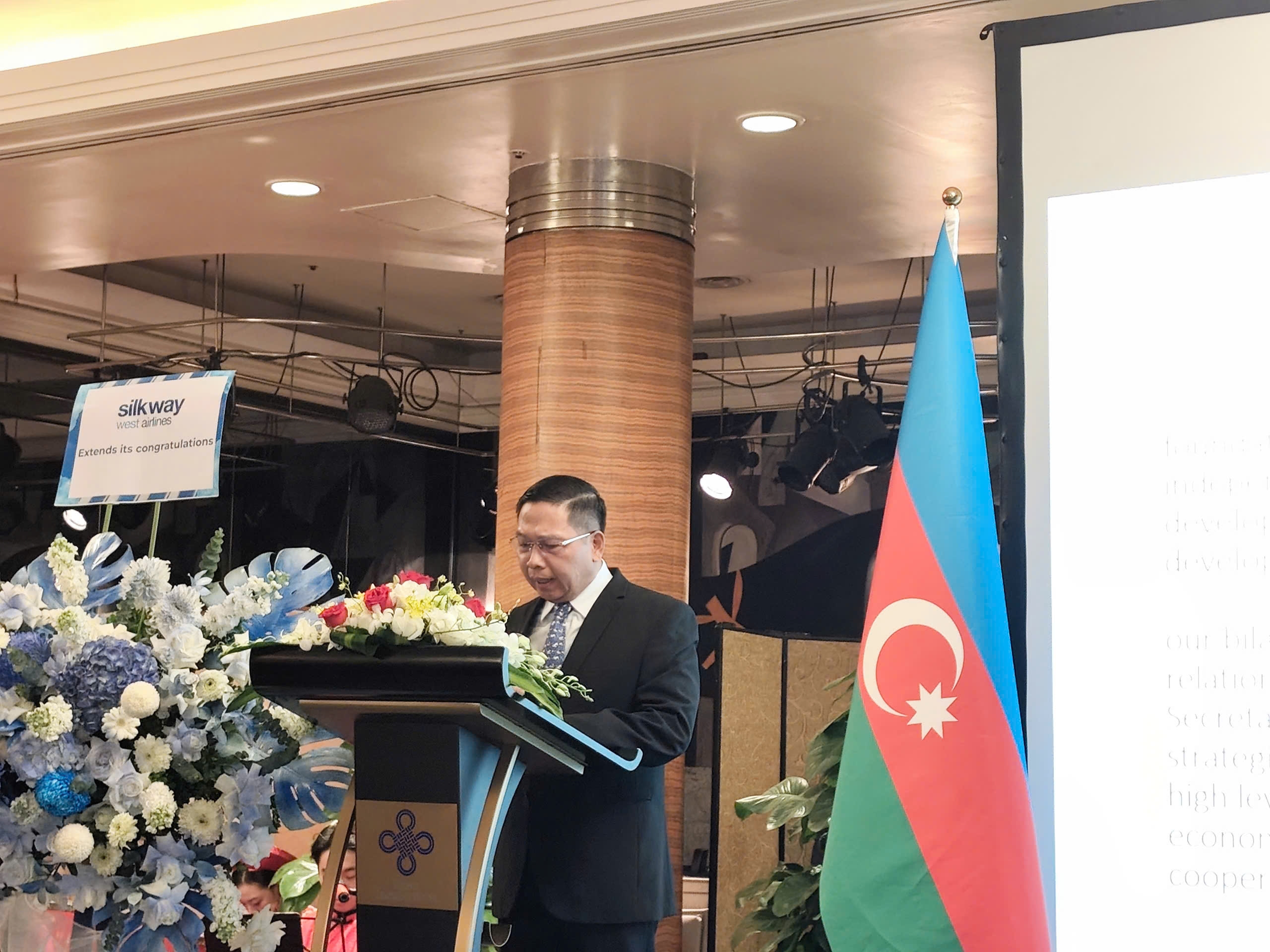 Торжественный приём по случаю визита во Вьетнам руководителя Центрального аппарата партии «Новый Азербайджан» Торжественный приём по случаю визита во Вьетнам руководителя Центрального аппарата партии «Новый Азербайджан»