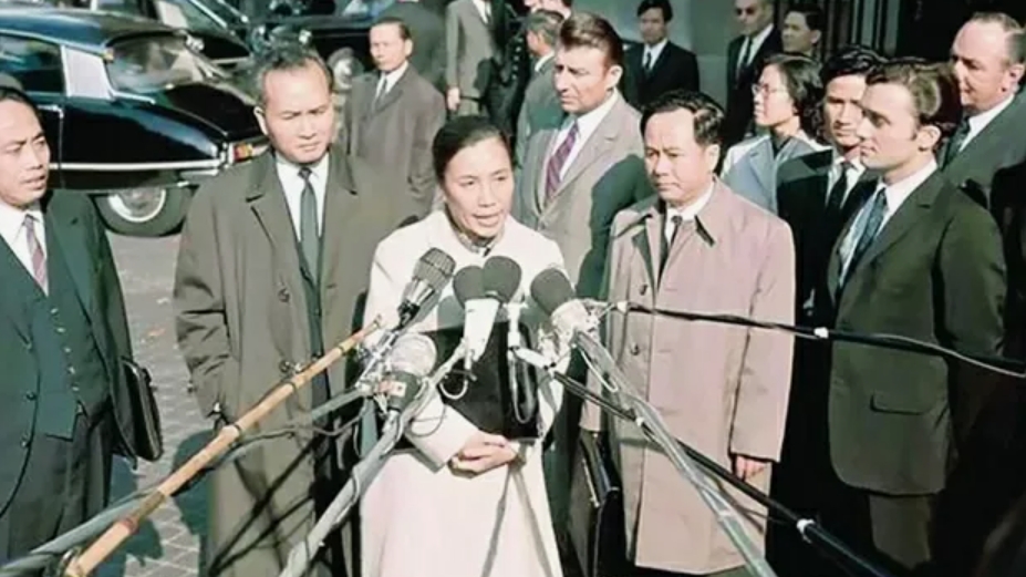 Интеллект, “соткавший” легенду