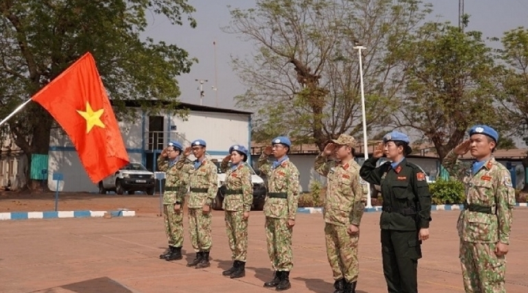 Тэт в Центральноафриканской Республике — глазами «голубых беретов»