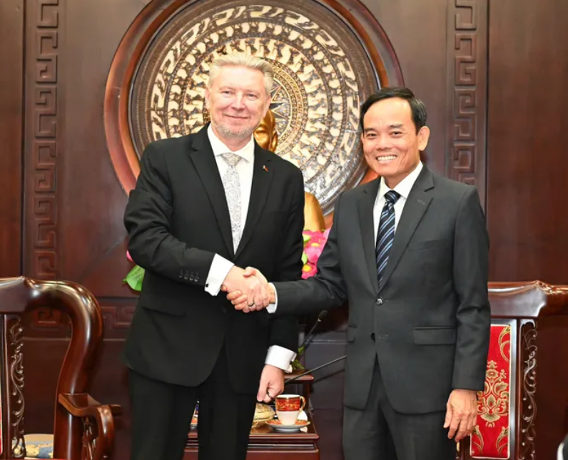 Хошимин укрепляет традиционные дружеские отношения с Кубой и Беларусью