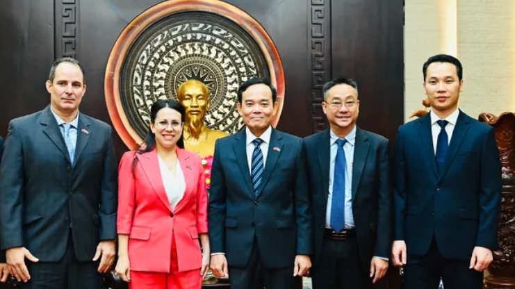 Хошимин укрепляет традиционные дружеские отношения с Кубой и Беларусью