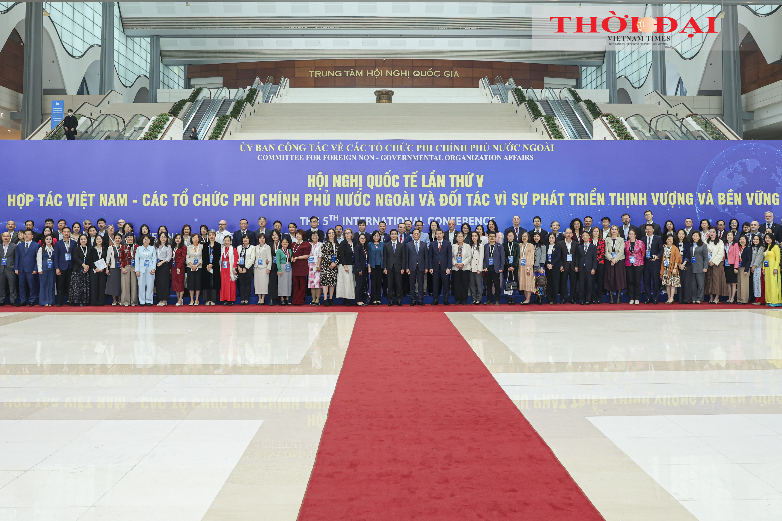 Народная дипломатия меняется, чтобы идти дальше вперед