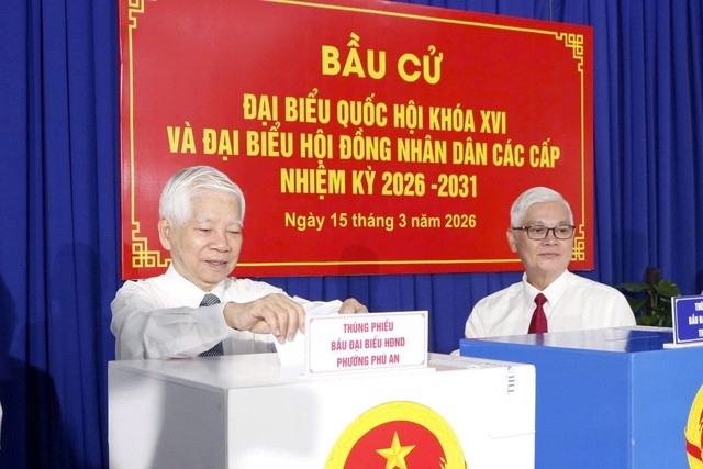 Вьетнамские избиратели идут на выборы депутатов НС и местных народных советов Вьетнамские избиратели идут на выборы депутатов НС и местных народных советов