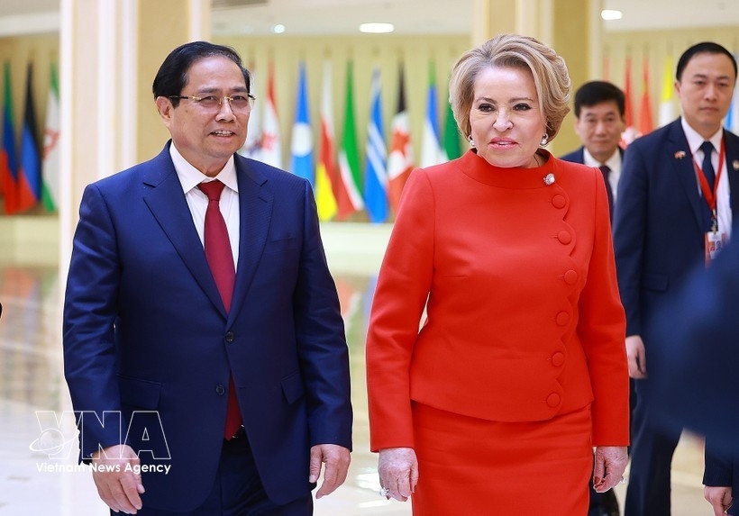 Премьер-министр Фам Минь Тьинь встретился с Председателем Совета Федерации России Валентиной Матвиенко
