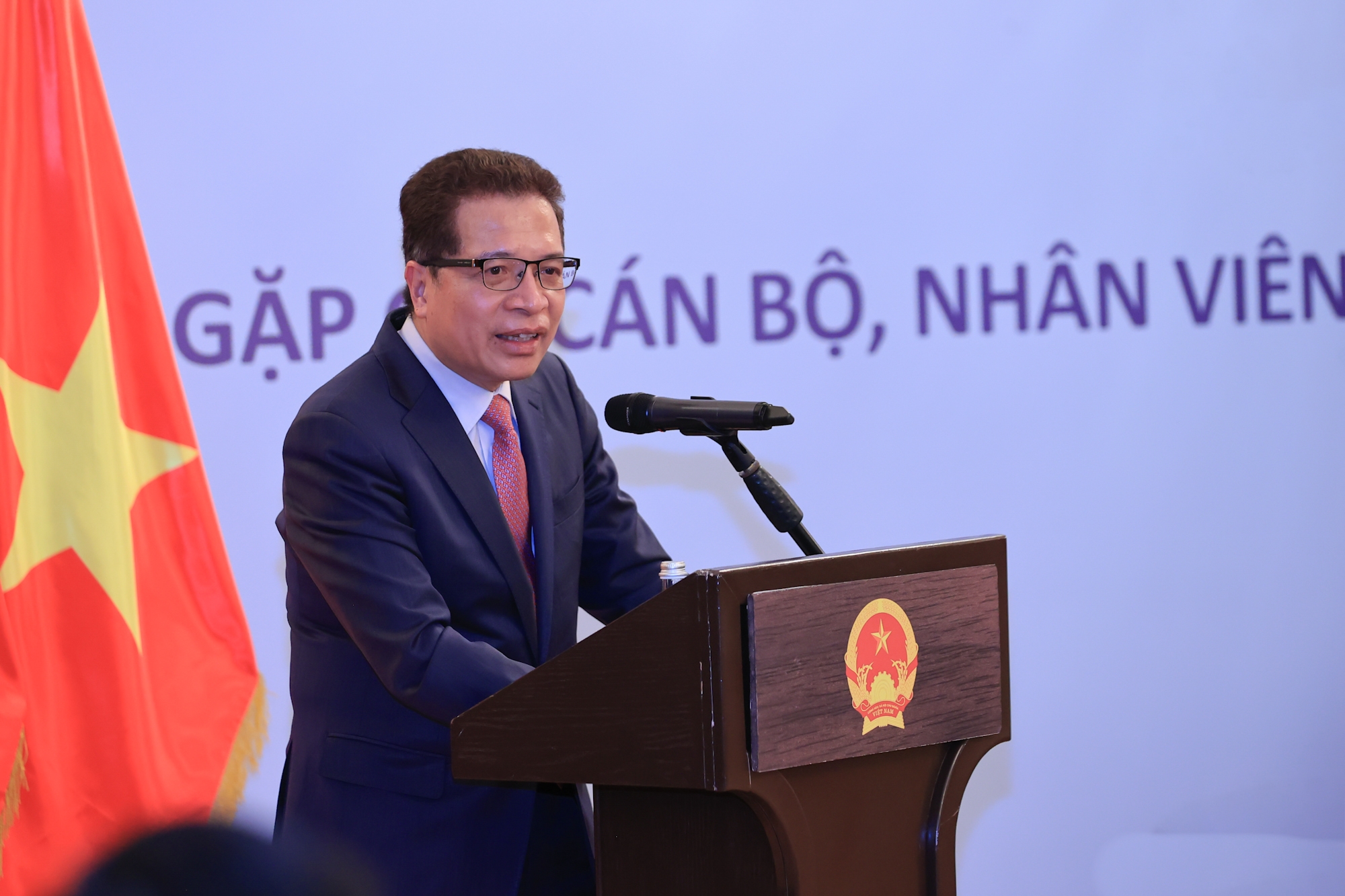 Премьер-министр Фам Минь Тьинь встретился с вьетнамской диаспорой в РФ