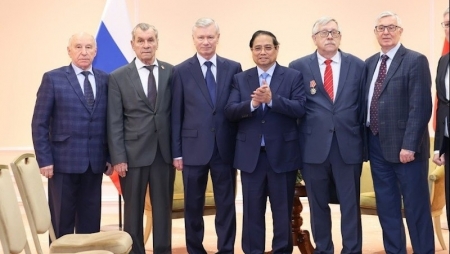 Премьер-министр Фам Минь Тьинь принял руководство ОРВД и Общественной организации ветеранов войны во Вьетнаме