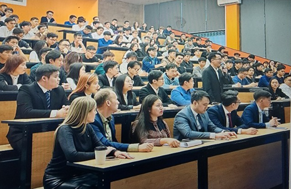 Студенты вузов в Москве участвуют в мероприятии. Фото: Чи Зунг