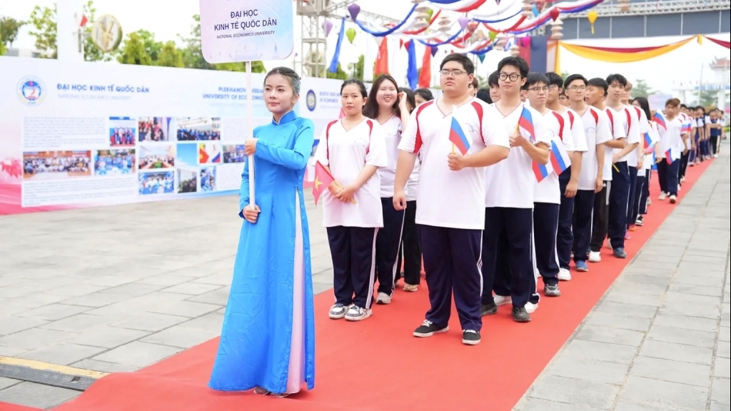 Культурно-спортивный обмен Ассоциации российско-вьетнамских экономических вузов