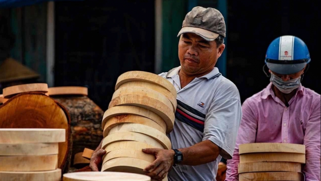 Деревня деревянных разделочных досок Диньан: традиция, ставшая брендом