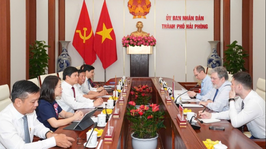 Содействие развитию сотрудничества между регионами РФ и Хайфоном