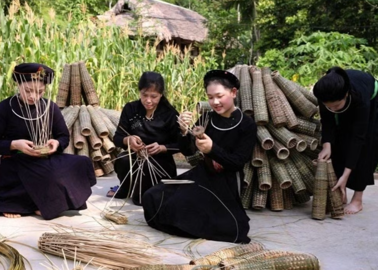 Традиционные ремесленные деревни в цепочке культурно-туристической ценности