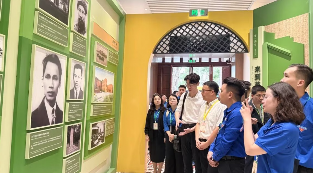 «Красное путешествие» 2026 года укрепляет мост дружбы между молодёжью Вьетнама и Китая