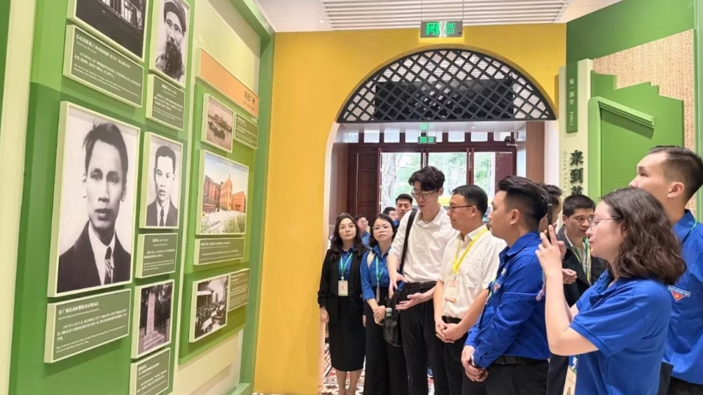 «Красное путешествие» 2026 года укрепляет мост дружбы между молодёжью Вьетнама и Китая