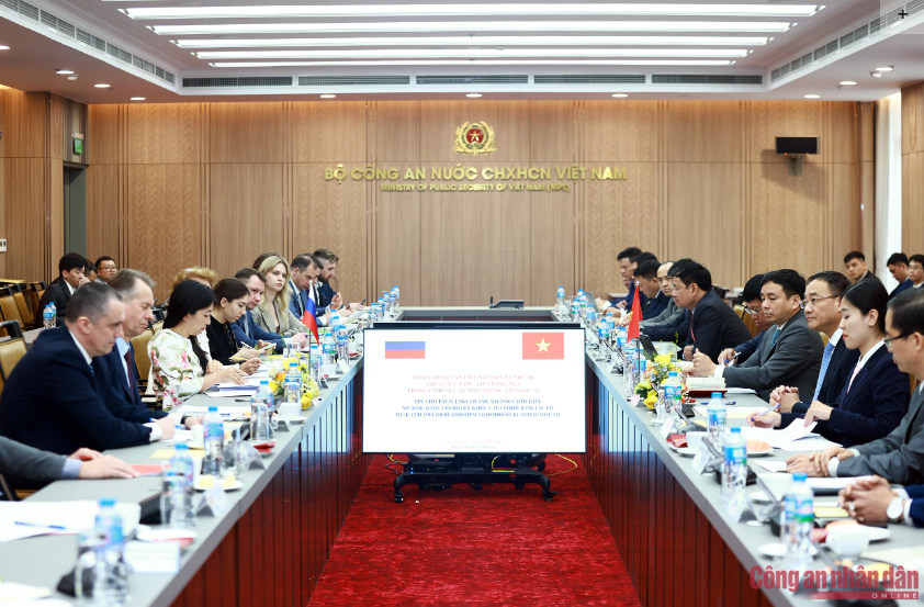 Вьетнам и РФ укрепляют сотрудничество в сфере международной информационной безопасности