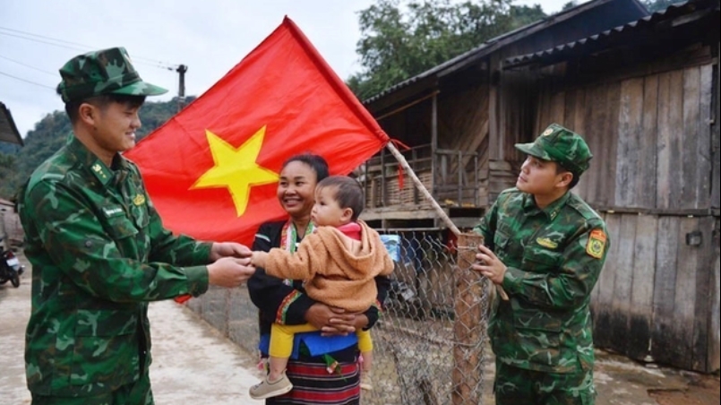 Доверие и поддержка народа — надежная опора для дела строительства и защиты Отечества