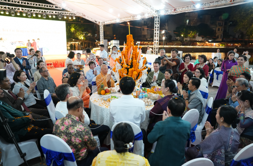 Культурный обмен по случаю новогодних праздников стран Азии 2026 года в Ханое