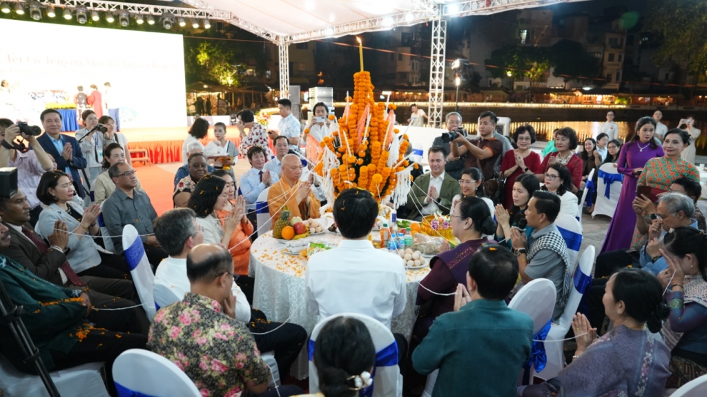 Культурный обмен по случаю новогодних праздников стран Азии 2026 года в Ханое