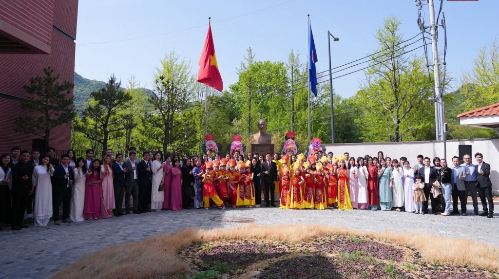 День поминовения предков без границ