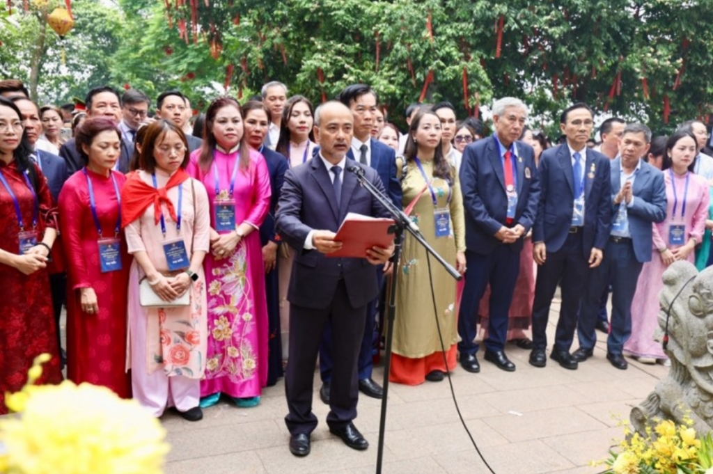 Вьетнамская диаспора посетила Футхо, чтобы почтить память королей Хунгов