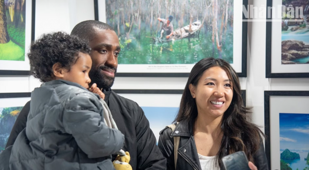 День поминовения королей Хунгов глазами иностранцев: торжественность и единство