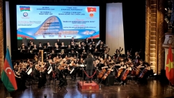 Дружественный концерт: Мелодия объединяет народы Вьетнама и Азербайджана