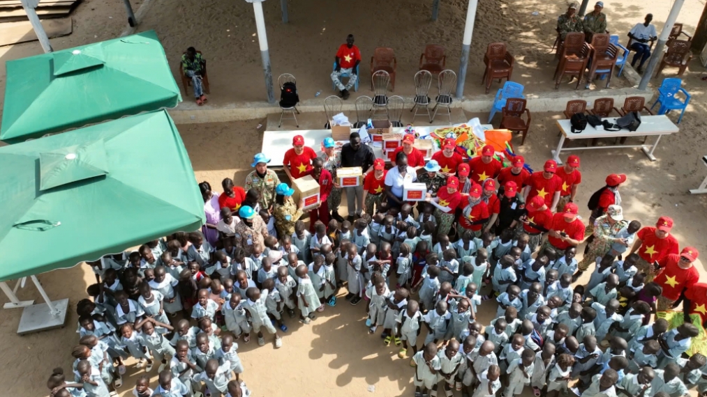 Дети Абьея отметили День защиты детей в тёплой атмосфере вместе с вьетнамскими военнослужащими