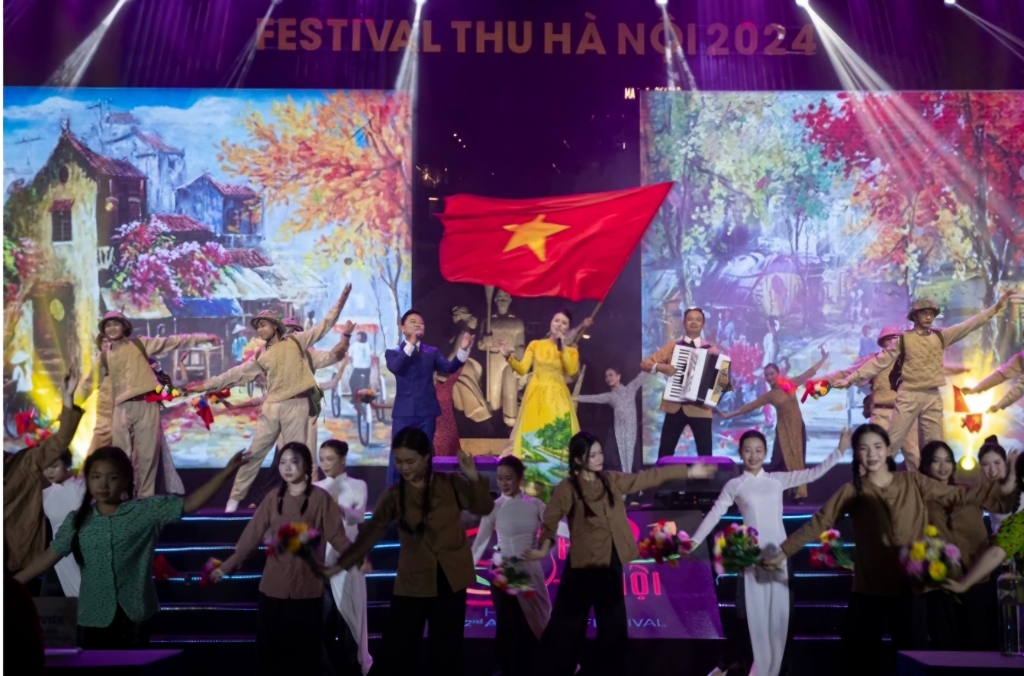 Осенний фестиваль в Ханое 2024