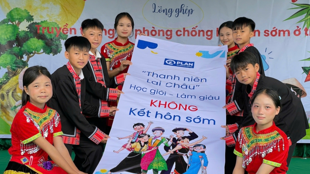 Поддержка предотвращения ранних браков среди детей в провинции Лайчау