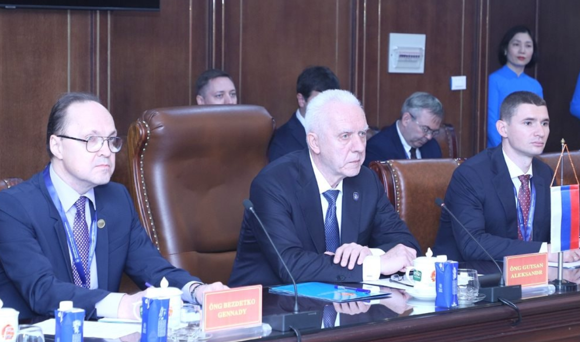 Содействие развитию сотрудничества между органами прокуратуры Вьетнама и России