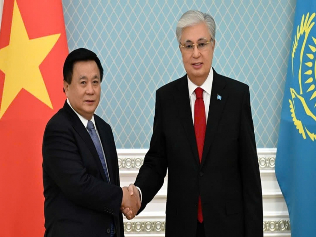 Развитие сотрудничества между Вьетнамом и Казахстаном Развитие сотрудничества между Вьетнамом и Казахстаном