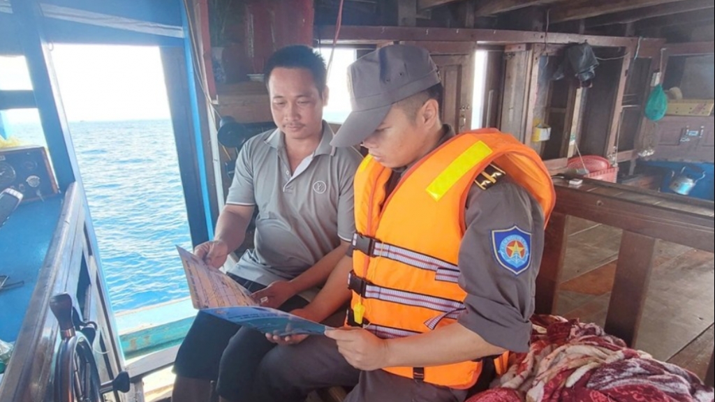 4-й отдел инспекции рыболовства усиливает пропаганду и поддержку рыбаков в борьбе с ННН-промыслом