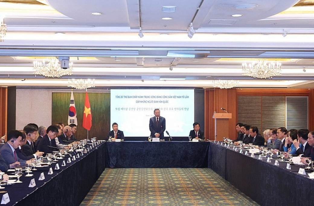 Союз обществ дружбы Вьетнама активно участвует в внешнеполитических мероприятий высокого уровня за рубежом