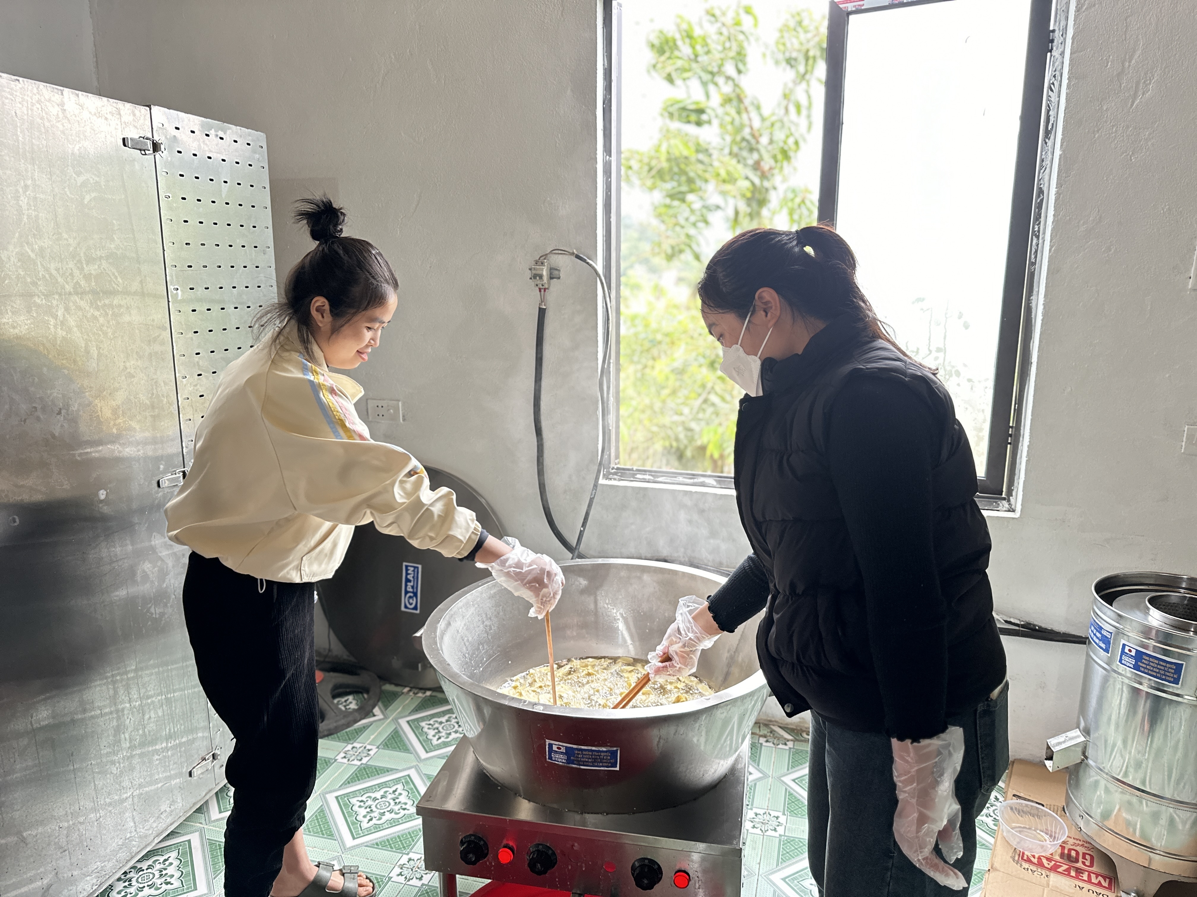 VUFO, помогающий Plan International распространять ценности во имя детей и сообщества VUFO, помогающий Plan International распространять ценности во имя детей и сообщества