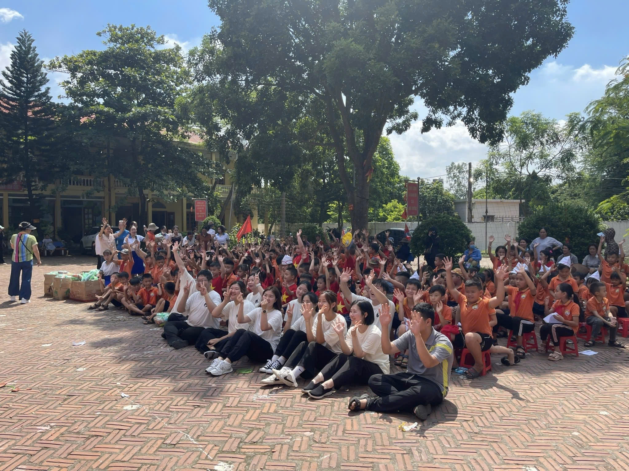 Г. Хайфон: Содействие деятельности народной дипломатии в проекты иностранных НПО