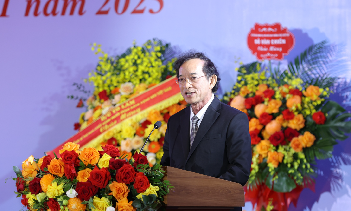 Союз обществ дружбы Вьетнама торжественно отметил 75-летие Традиционного дня и провёл Патриотическое движение этапа 2025–2030 гг