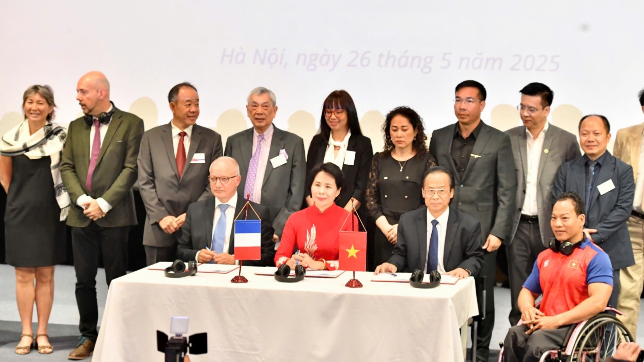 Продвижение народных связей между Вьетнамом и Европой: от взаимодействия экспертов и учёных до сотрудничества в области науки и технологий