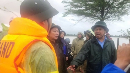 Вьетнам выделяет 700 млрд донгов на экстренную поддержку пострадавших от наводнений провинций