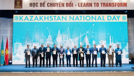 Отмечено 35-летие Дня независимости Республики Казахстан