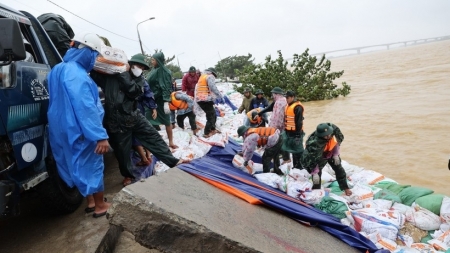 Сильнейшие наводнения привели к гибели или пропаже без вести 102 человек