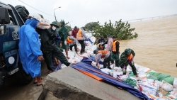 Сильнейшие наводнения привели к гибели или пропаже без вести 102 человек