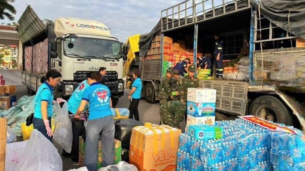 Куангнинь отправил почти 45 тонн гуманитарной помощи в пострадавший от наводнения Ламдонг