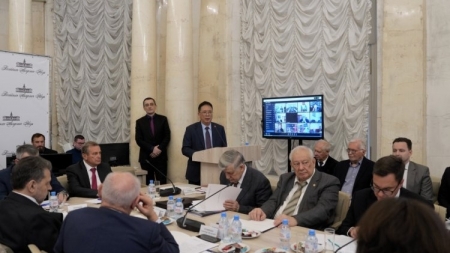 Российская академия наук удостоила высокой чести вьетнамского учёного Чау Ван Миня