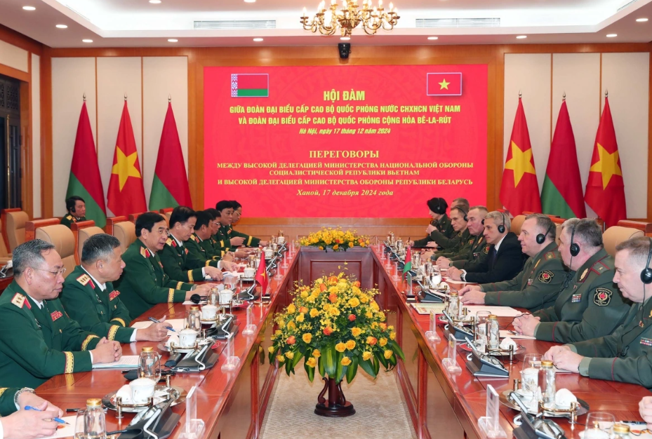 Состоялся официальный визит министра обороны Беларуси во Вьетнам