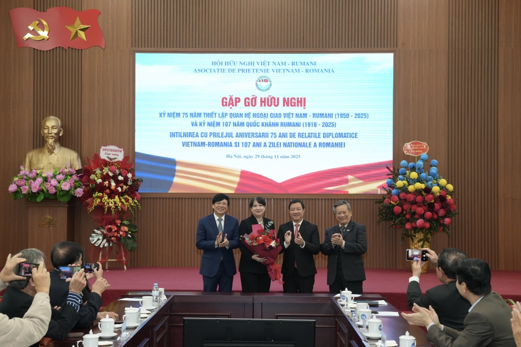 Расширение моста дружбы между Вьетнамом и Румынией Расширение моста дружбы между Вьетнамом и Румынией