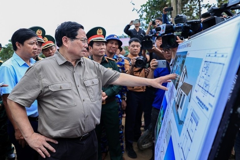 Премьер-министр Фам Минь Тьинь поддержал жителей в провинции Даклак